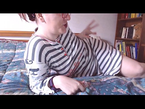 ❤️ Vezmi si tohto veľkého čierneho vtáka do úst, malá otrokyňa Super porno na nás ❤